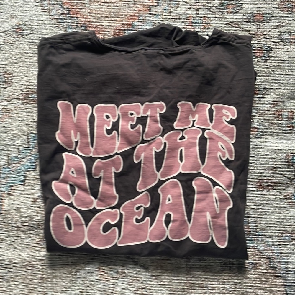 Meet me at the ocean T